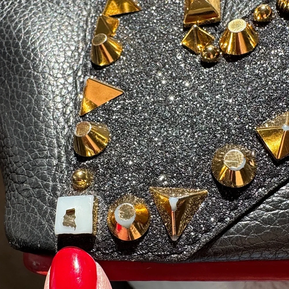 CHRISTIAN LOUBOUTIN Cabata Small Love Calf Paris Tote Bag studded stud sparkly - Picture 9 of 16